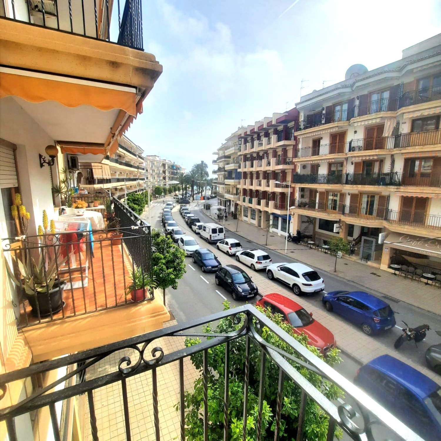 19a6e9bb-c514-4dd4-9813-0fb053a5775f